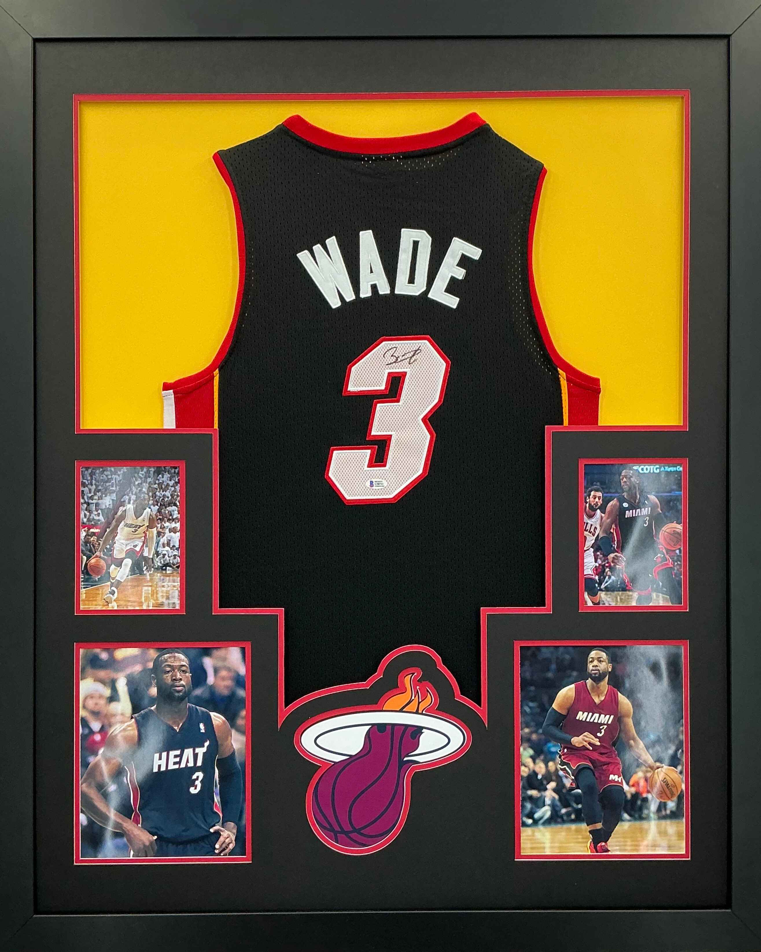 Miami Heat Dwyane Wade Signed Jersey Framed