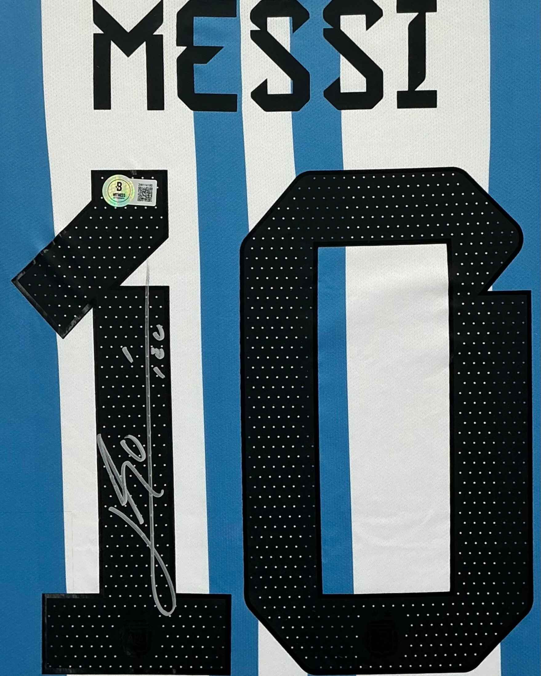 2022 World Cup Argentina Lionel Messi Signed Jersey Framed