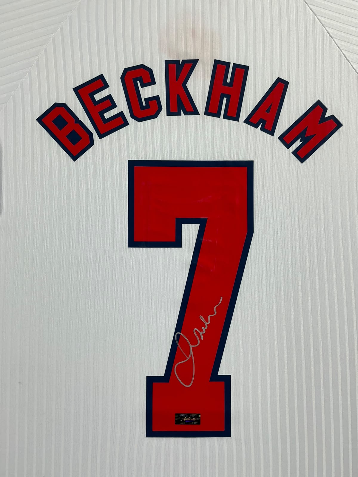 1998 World Cup England David Beckham Signed Jersey Framed