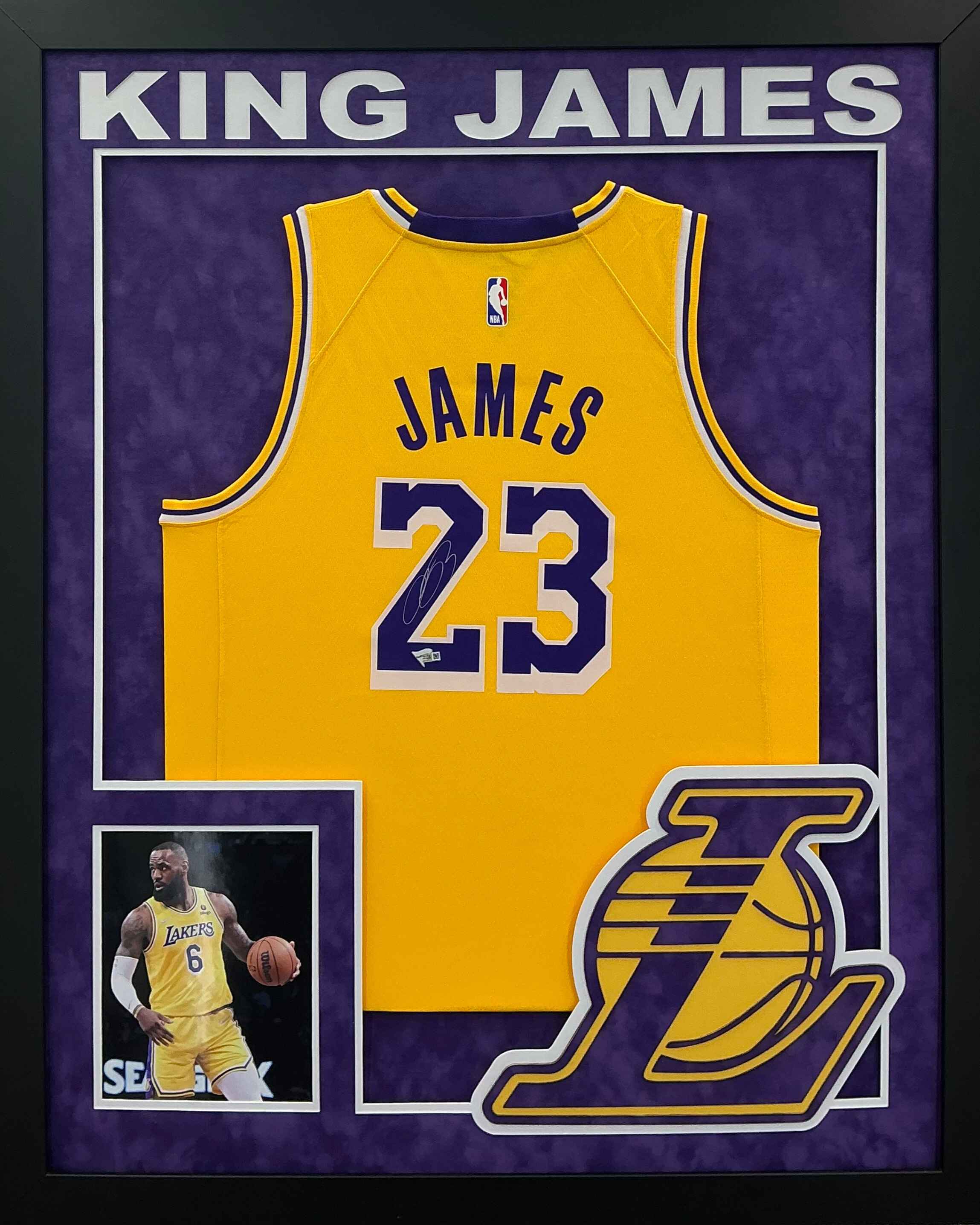 Los Angeles Lakers LeBron James Signed Jersey Framed