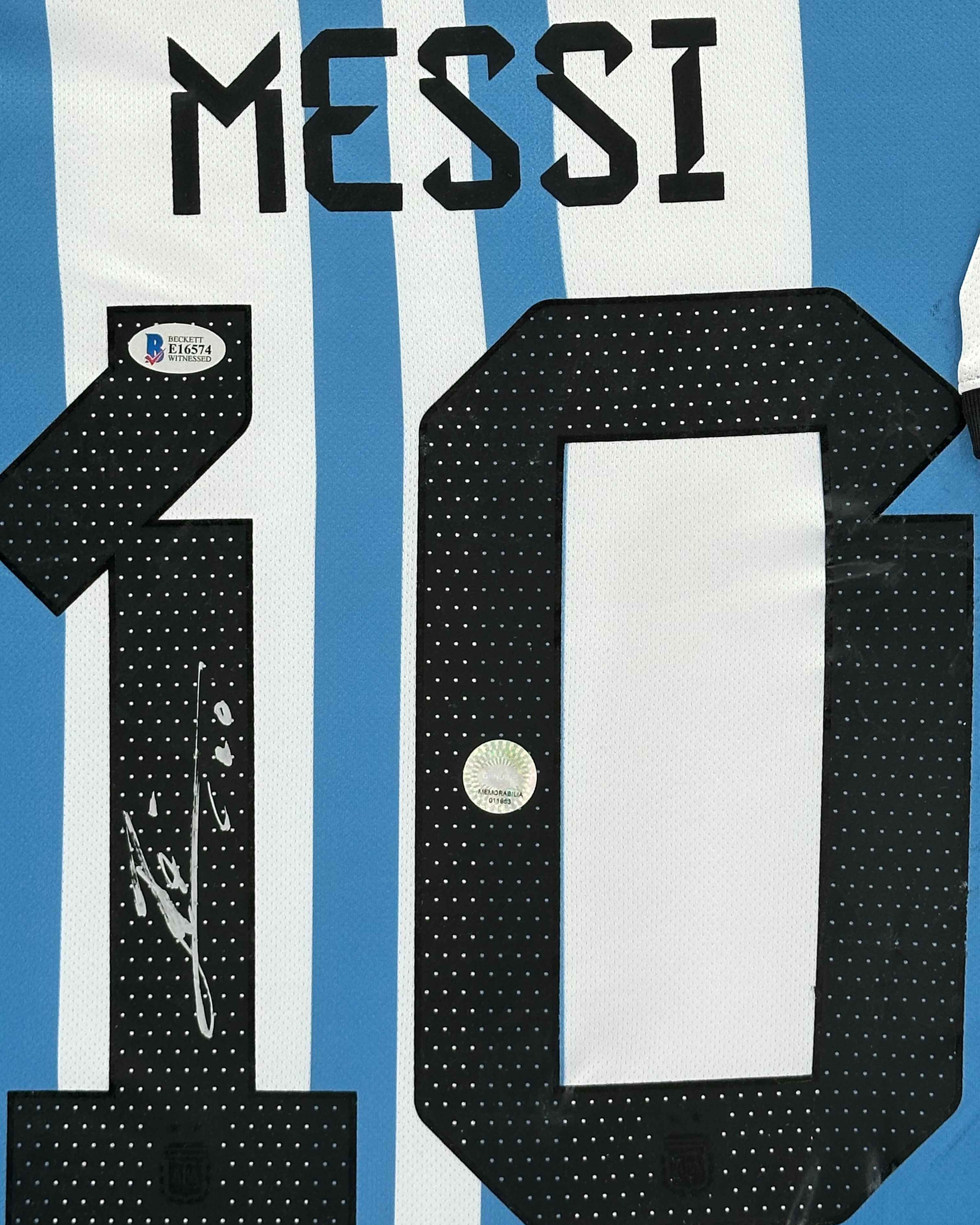 2022 World Cup Argentina Lionel Messi Signed Jersey Framed