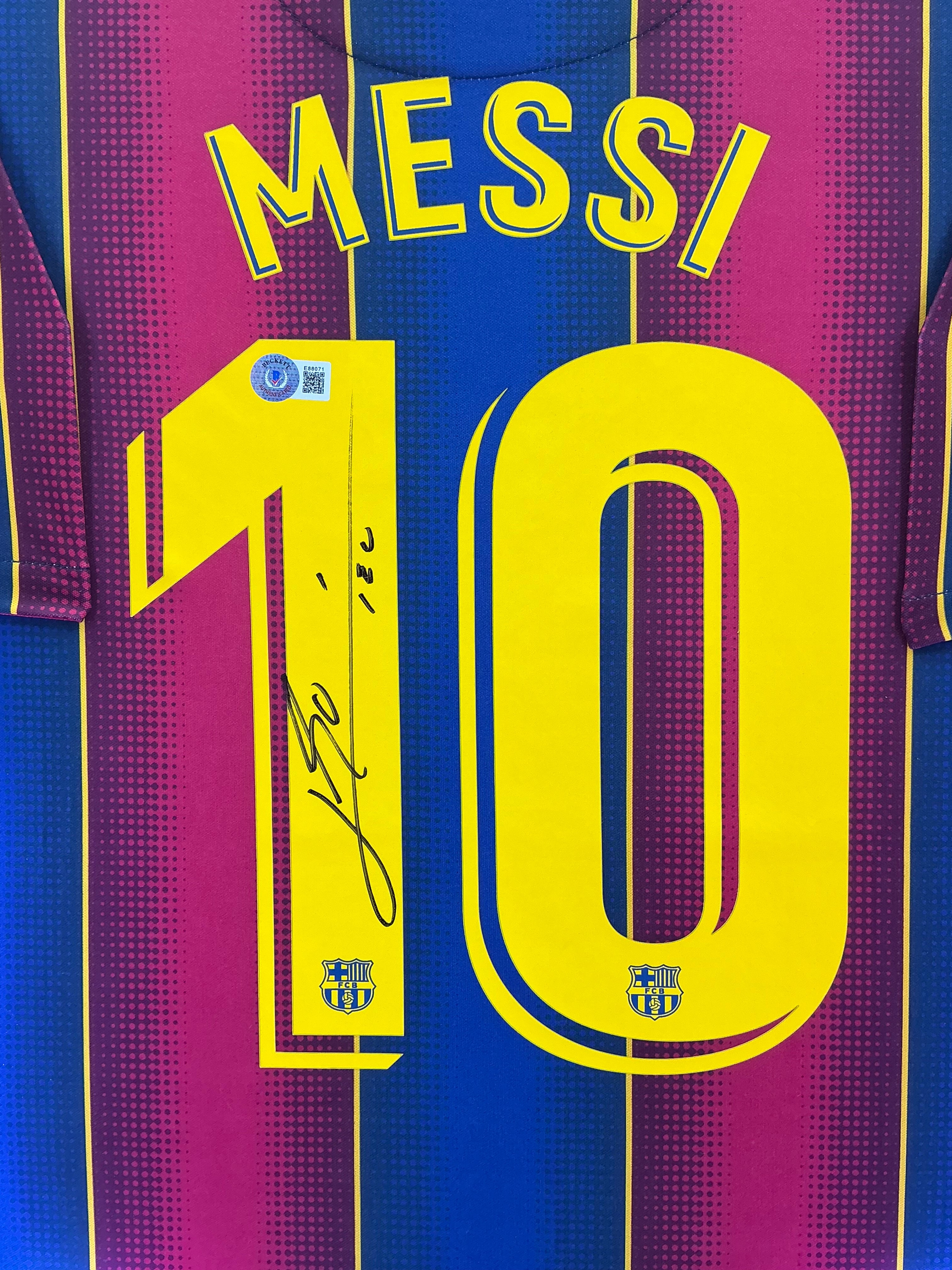 Barcelona Lionel Messi Signed Jersey Framed