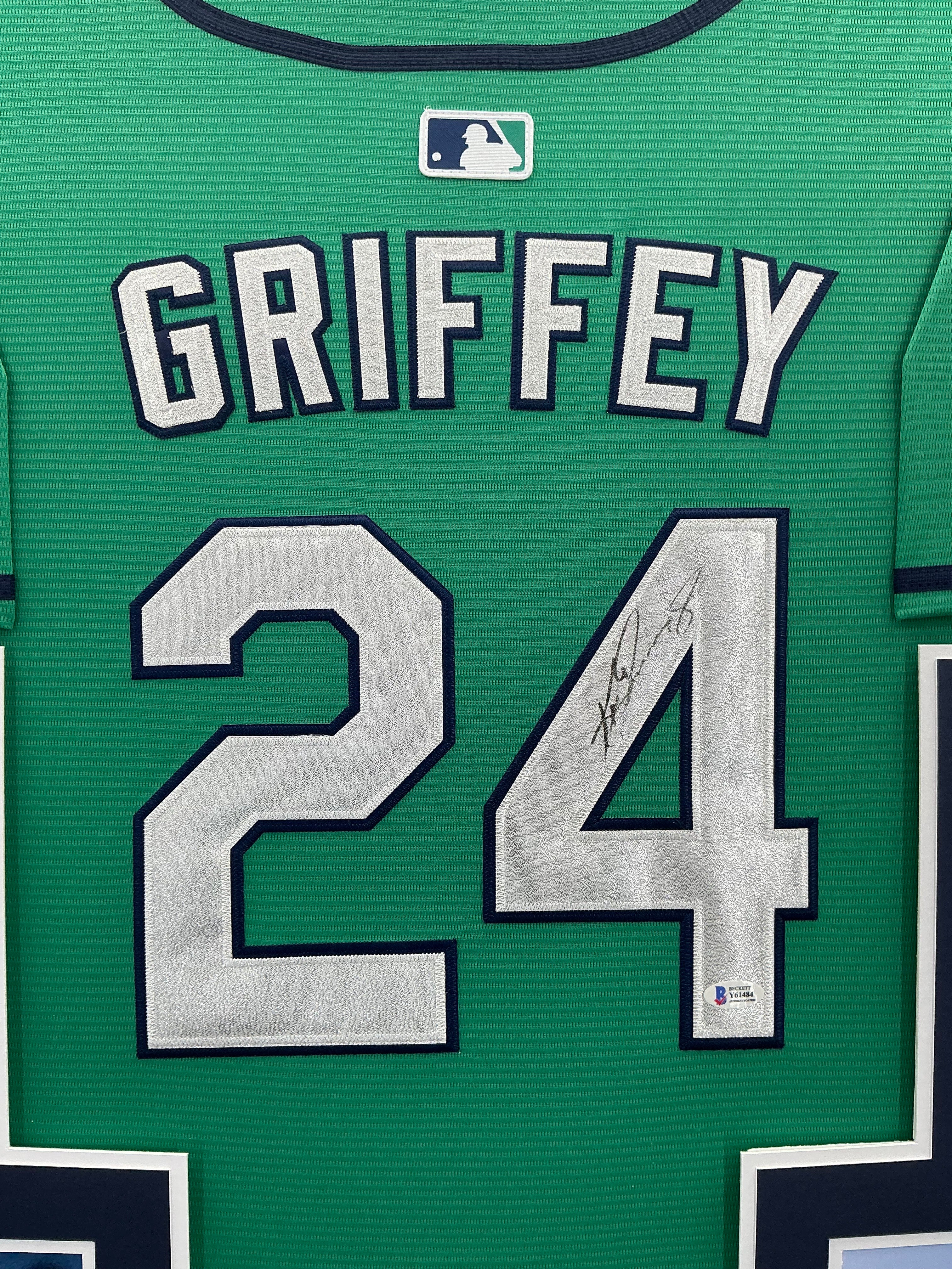 Seattle Mariners Ken Griffey Jr Signed Jersey Framed