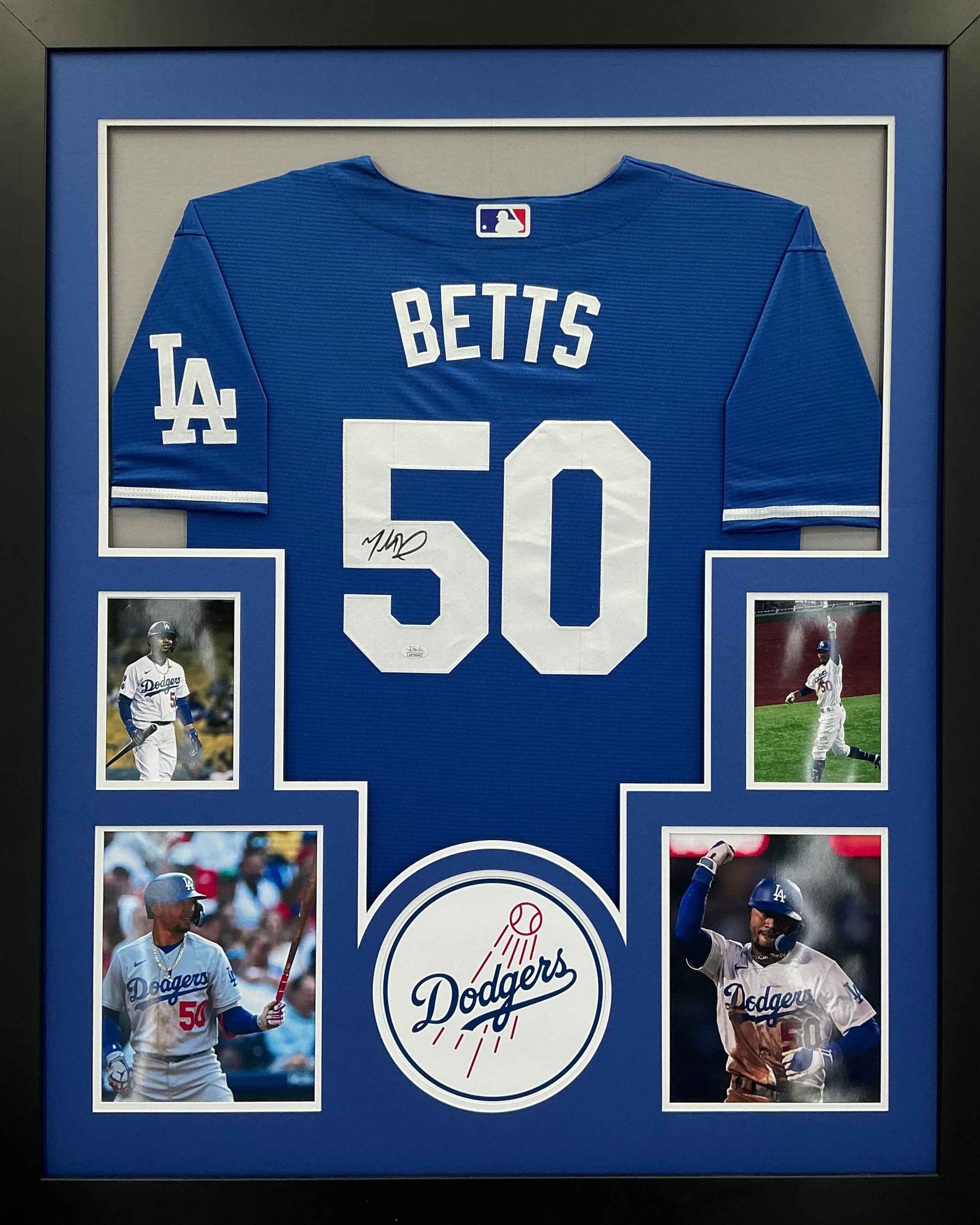 Los Angeles Dodgers Mookie Betts Signed Jersey Framed