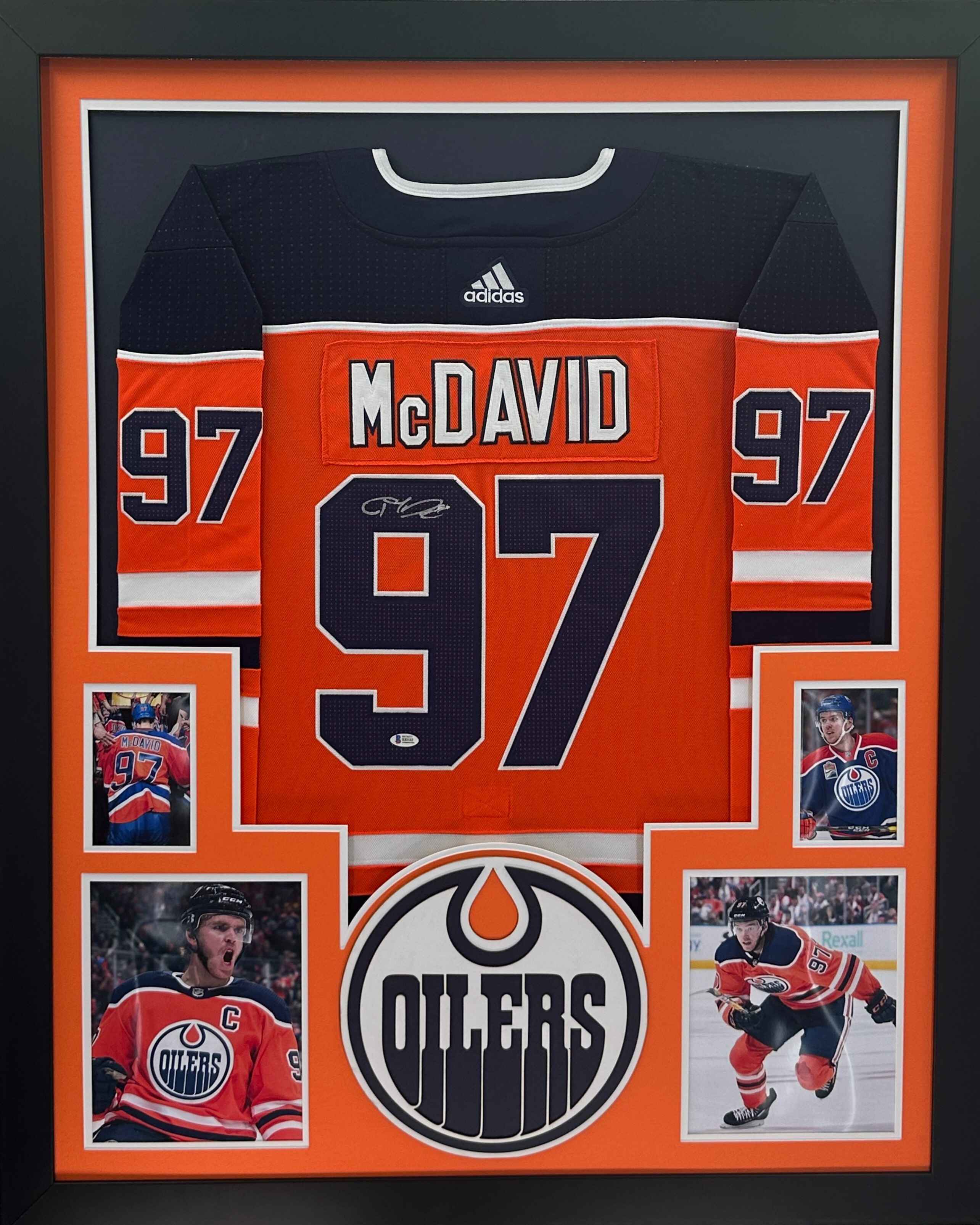 Edmonton Oilers Connor McDavid Signed Jersey Framed