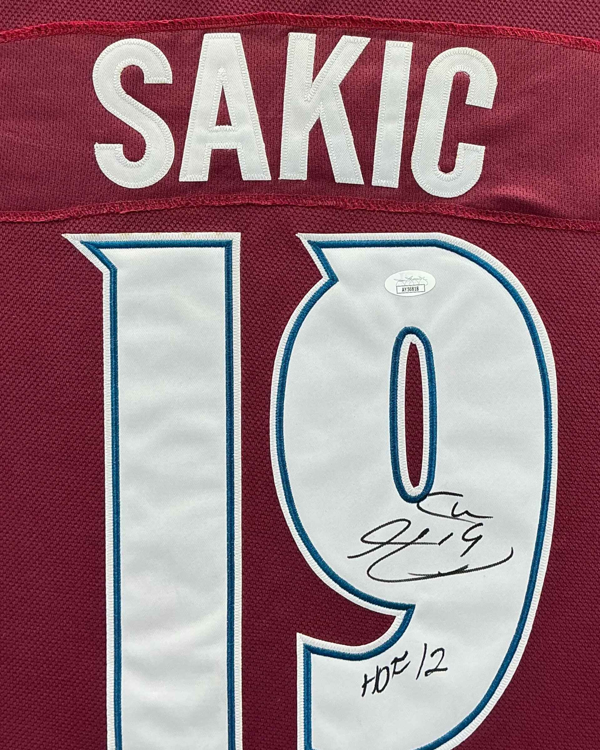 Colorado Avalanche Joe Sakic Signed Jersey Framed