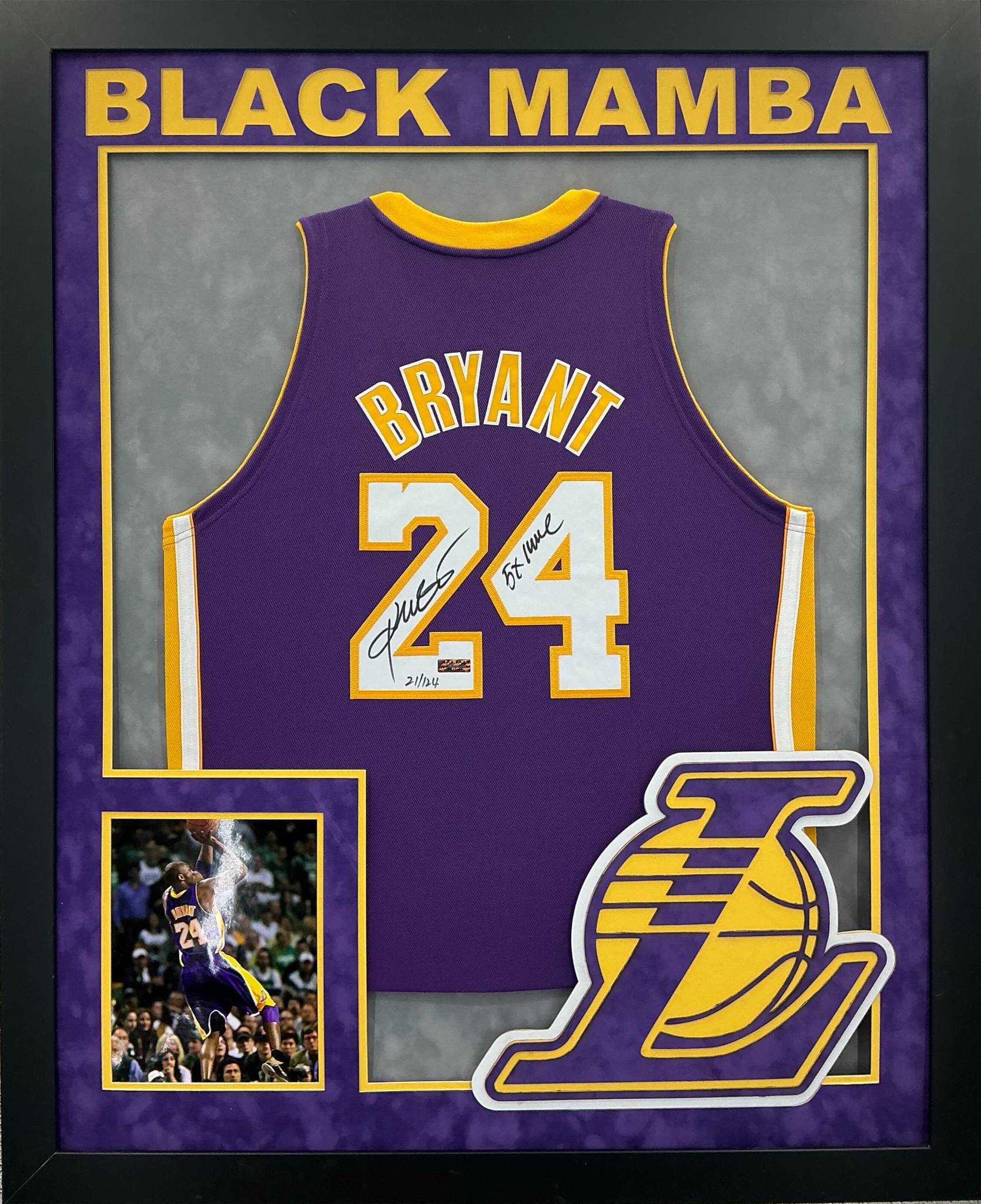 Los Angeles Lakers Kobe Bryant Signed Jersey Framed
