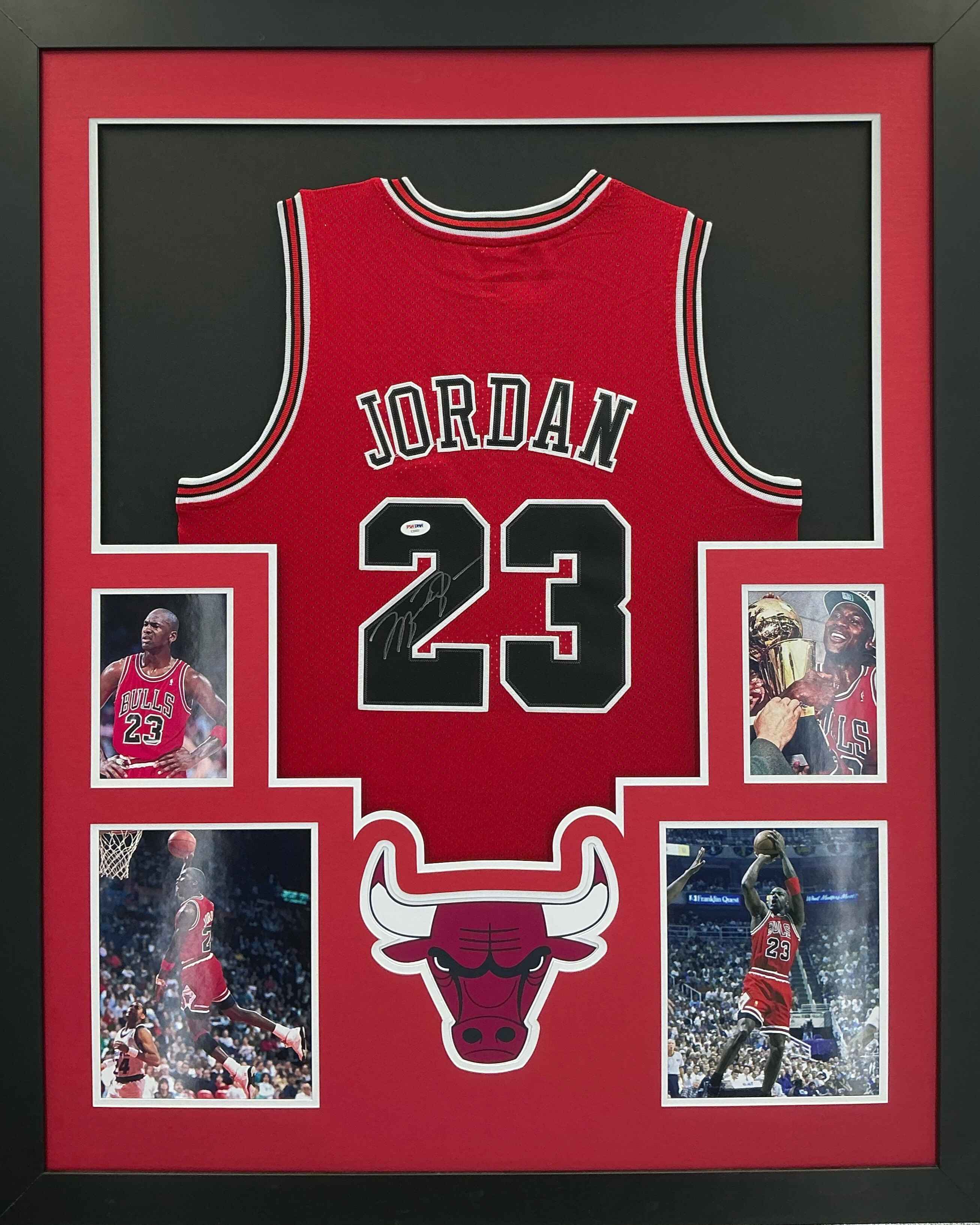 Chicago Bulls Michael Jordan Signed Jersey Framed