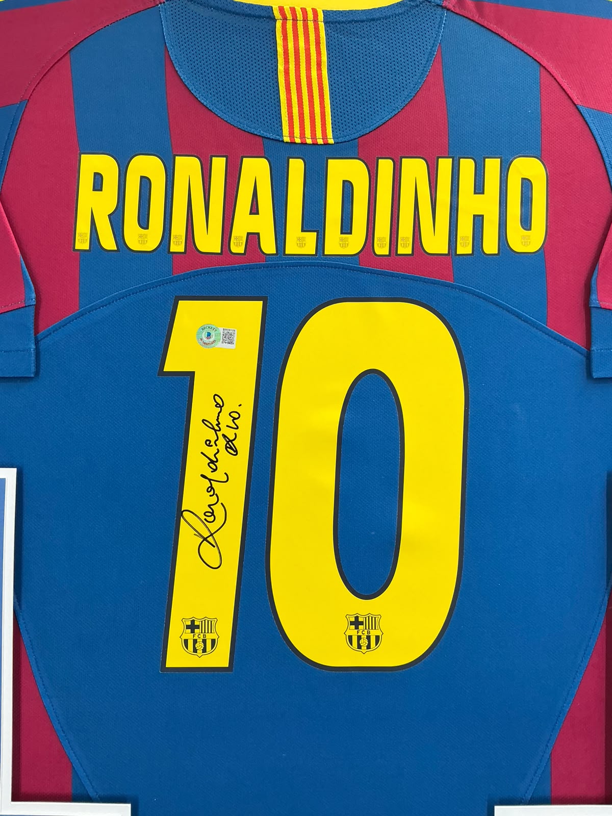 Barcelona Ronaldinho Signed Jersey Framed
