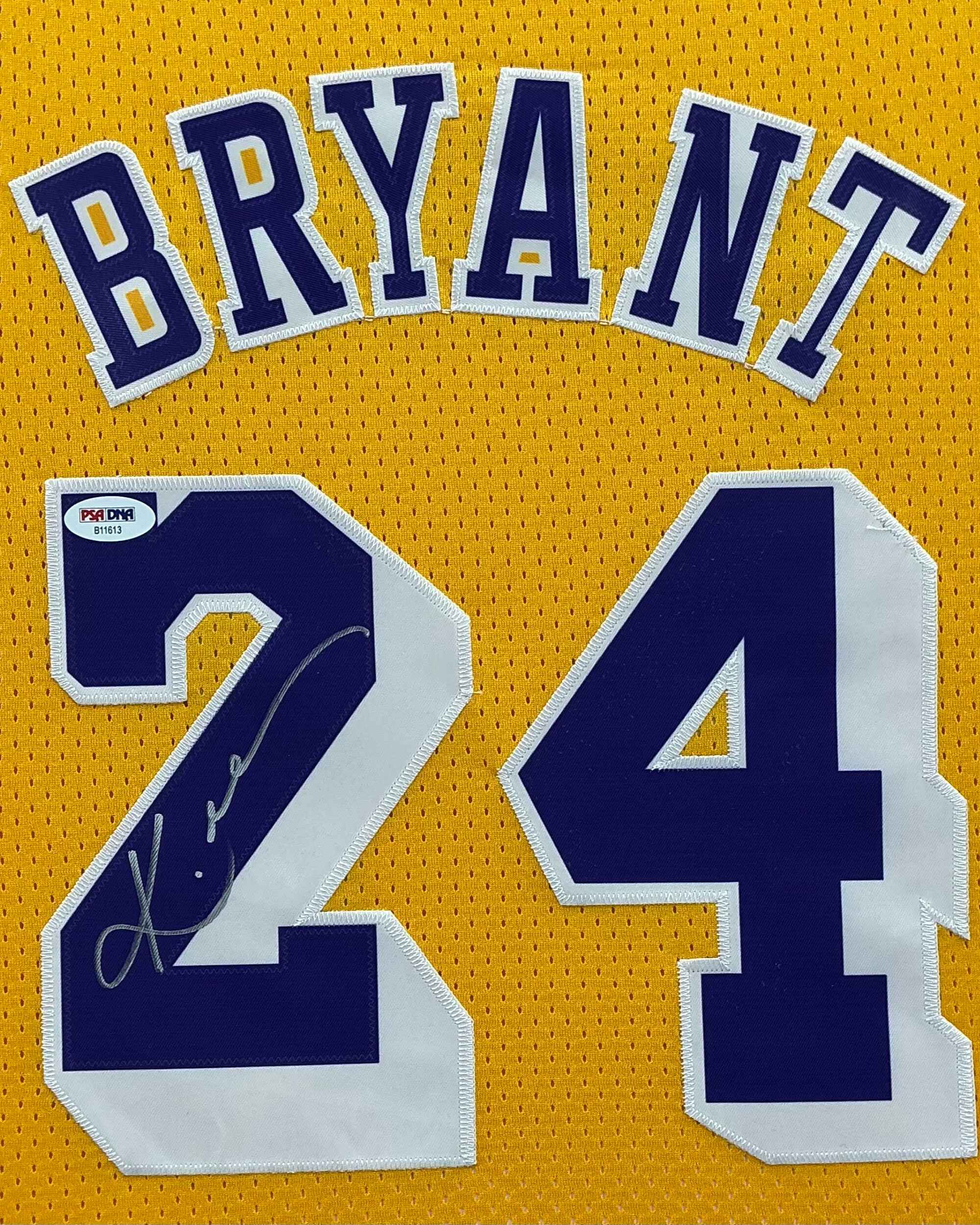 Los Angeles Lakers Kobe Bryant Signed Jersey Framed